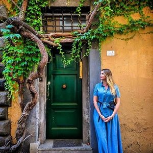 Meet your Posher, Aly